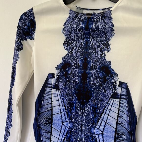 Kora Rae Abstract Long Sleeve Form Fitting Bodycon Mini Dress - Picture 3 of 9